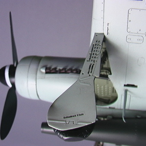 トライマスター1/48 フォッケ-ウルフFw190D-12 MA-2/BT700魚雷型爆弾装備型の完成品の画像6