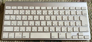 *Apple A1314 Japanese wireless key board Mac Bluetooth keyboard original battery drive ( used )**