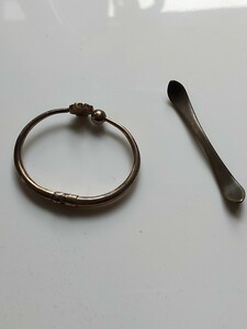 銀製 　金属工芸　ブレスレット　銀製腕輪　中国 足銀990 刻印　２点合計重さ約 26g 