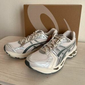 asics アシックス　gel-kayano vintage 26.5cm birch white midnight cream