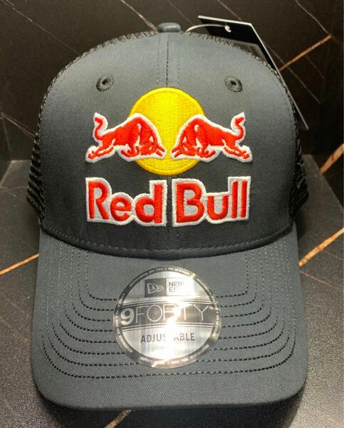 新品　RedBull ×ニューエラ　メッシュキャップ ブラック