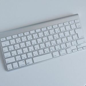 〈即決〉 APPLE アップル Wireless Keyboard JIS 仕様 ワイヤレス キーボード A1314 ［ゆうパケット発送対応］ 