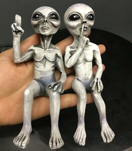 宇宙人 フィギュア 男 女 2個セット UFO グレイ 人形 置物 エイリアン