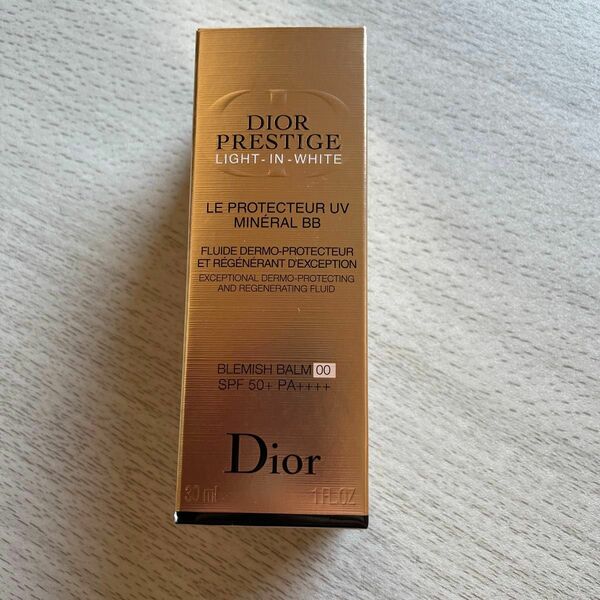 Dior プレステージ ホワイト ル プロテクター UV ミネラル BB 00 ライト 30ml (CCクリーム) ...