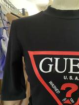 GUESS Tシャツ ロゴ プリント ショート丈 トップス 半袖 ブラック XS_画像5