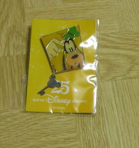  не продается Tokyo Disney resort ..25 anniversary commemoration Goofy значок 