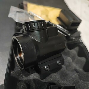 ドットサイト　Trijicon　トリジコン　レプリカ　ダットサイト　MRO