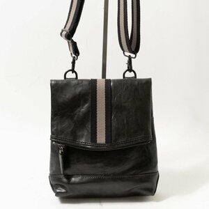 TAKEO KIKUCHI タケオキクチ ショルダーバッグ ブラック 黒 グレー レザー 本革 メンズ 斜め掛け シンプル カジュアル モノトーン bag 鞄