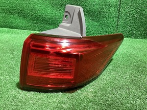 TNE52 Elgrand tail lamp right Stanley P8503 YS19 TK