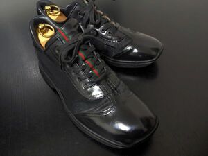 極美品 使用僅か グッチ 42.5E GUCCI シェリーライン コンビレザースニーカー 黒 8590