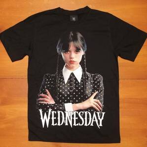 新品 【Wednesday】ウェンズデー・アダムス 両面 プリント Tシャツ M // アダムスファミリー ジェナオルテガ ティムバートン ドラマの画像1