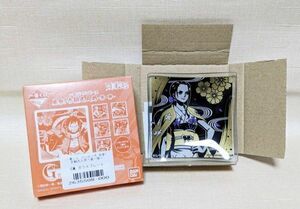 ONE PIECE ワンピース 一番くじ 見参！赤鞘九人男 第一弾 G賞 ガラスプレート ロビン 現品のみ B230125