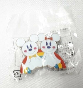  Disney pin badge Disney Land B191113