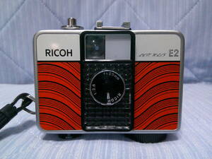  Ricoh film camera compact camera Ricoh Auto Half E2 line red 25mm F2.8 operation not yet verification present condition secondhand goods .. exhibited.