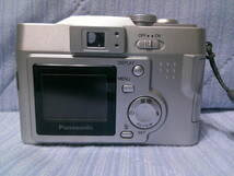 Panasonic パナソニック ルミックス コンパクトデジカメ DMC-LC33LUMIX 通電動作未確認のジャンク 扱いにて出品いたします。_画像2