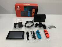 56-y14134-100r ニンテンドースイッチ バッテリー長持ちモデル Joy-Con(L) ネオンブルー/(R) ネオンレッド HAD-S-KABAH_画像1