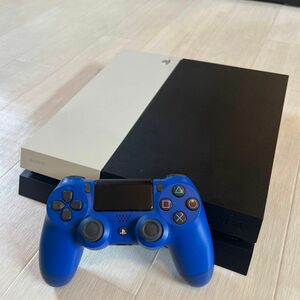 中古　PS4 CUH-1100A 黒白モデル　、ワイヤレスコントローラー（難あり）、有線コントローラー、ソフト6本