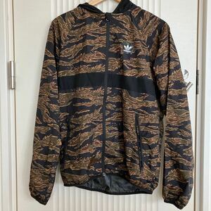 adidas アディダス　ナイロンパーカー　トラックジャケット　ウィンドジャケット　フーディ　M サイズ　カモフラ　迷彩柄 中古　送料無料