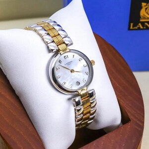 ◆美品 稼働 LANVIN 腕時計 シェル文字盤 デイト 外箱付 レディース q
