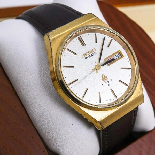 ◆希少 稼働 SEIKO TYPE2 腕時計 国鉄 新品ベルト デイデイト j