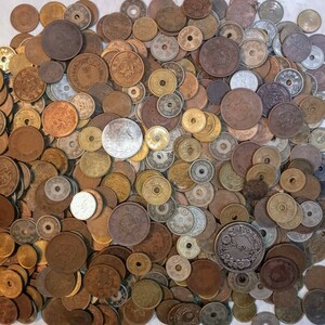 437　日本古銭銀貨青銅黄銅貨のみ2.32kg各種おまとめ　50銭銀貨　1銭龍銅貨　2銭龍銅貨　銅貨各種大量