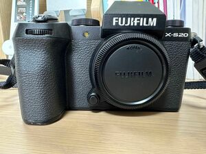 FUJIFILM X-S20 ボディ 富士フィルム