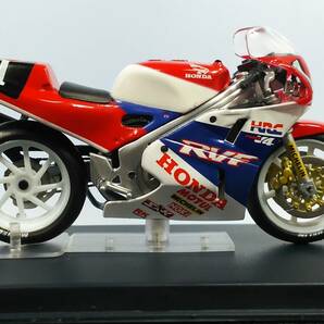 1/24 チャンピオンバイク #55 HONDA RVF750 A.VIEIRA-J.M.MATTIOLI-S.MERTENS (1990) 耐久レース仕様 ホンダ 開封済 送料410円の画像1