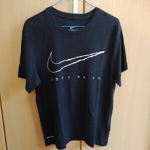 ナイキ　NIKE　シャツ