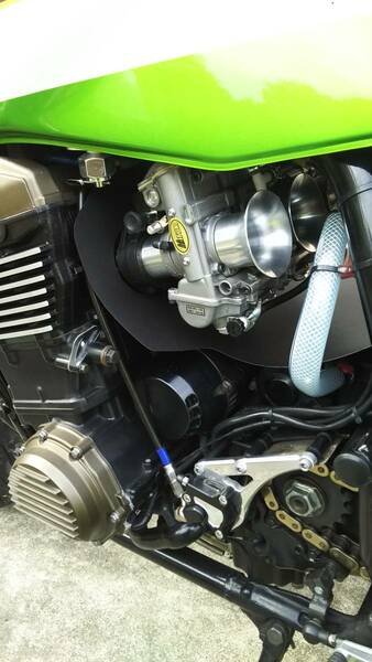 ▲▽ZRX1100/1200 キャブレターヒートガード　TYPE B　ゴムモール付き△▼ 送料無料