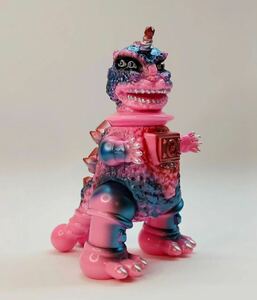 土星怪獸　 ピンク　toom_creative RAi SOFUBi ライソフビ　ディオモンスheadlockstudio IZUMONSTER zollmen hxs リアルヘッド 真頭玩具 