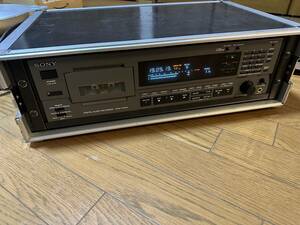 SONY ソニー DATデッキ PCM-2700 ジャンク　＋　３Uラック