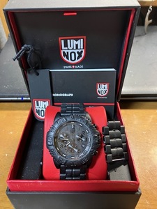 LUMINOX