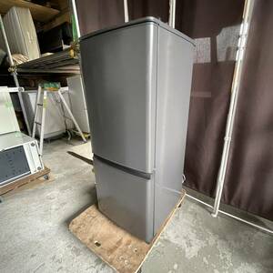 f●■2022年製・三菱MITSUBISHI ノンフロン冷凍冷蔵庫146L 耐熱フルフラットトップテーブル・静音設計！2ドア【MR-P15G-H】