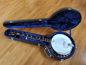 * used Morris banjo 1970 period *