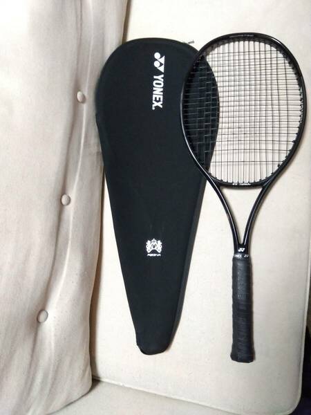 YONEX　REGNA100　2023製造　新品同様　（ガット有り）　グリップ有り　数回使用　グリップ太さG2