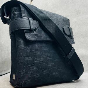 美品●dunhill ダンヒル メンズ ビジネス ショルダーバッグ メッセンジャー クロスボディ D8 ディーエイト 肩掛け 斜め掛け ブラック 本革