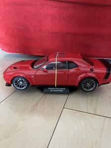  junk Solido minicar 1/18 Dodge Challenger red 