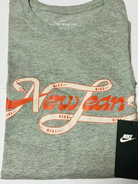 【新品未使用】NewJeans Nike By You シンガポール限定 Tシャツ Mサイズ