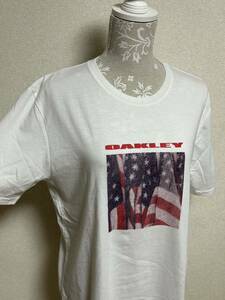 メンズ・新品【 OAKLEY★オークリー】Mサイズ・半袖Tシャツ・薄手素材・ホワイト・送料180円