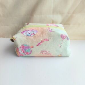 キャラメルポーチ 猫 うさぎ