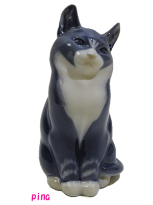 ロイヤルコペンハーゲン　フィギュリン　Sitting Cat ロイヤルコペンハーゲン ROYAL COPENHAGEN アニュアル フィギュ