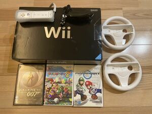 Nintendo Wii 任天堂 マリオカート　マリオパーティー　007 コントローラー2つ　箱付き　完動品