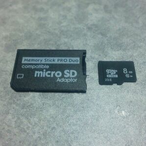 microSDカード8GB、メモリースティック Pro Duoアダプターセット