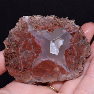 【送料無料】オレゴン州産 サンダーエッグ 116g AG335 瑪瑙 鉱物　天然石 パワーストーン 原石