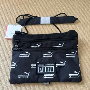 新品　PUMA サコッシュ