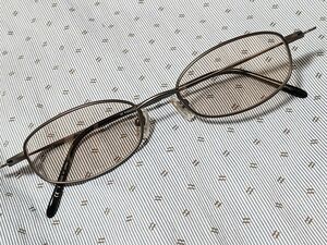 アレキサンダーマックイーン　Alexander McQueen eyeglasses　チタン製　サングラス　伊達メガネ