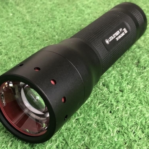 015●未使用品・即決価格●LEDLENSER 電池式フラッシュライト P7(501046)の画像2