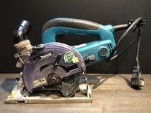 004★おすすめ商品★マキタ makita 125mm防じんマルノコ 5205FX ※延長コード付き 動作品_画像1