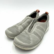 B ■ 履き心地抜群 '人気モデル' Clarks artisan クラークス 高品質 LOW CUT スリッポン スニーカー 23cm レディース 婦人靴 シューズ _画像1