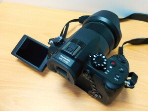 【送料無料】LUMIX DMC-FZ1000 + Loweproカメラバッグ　セット　4K動画 連続撮影可能（現役稼働品）